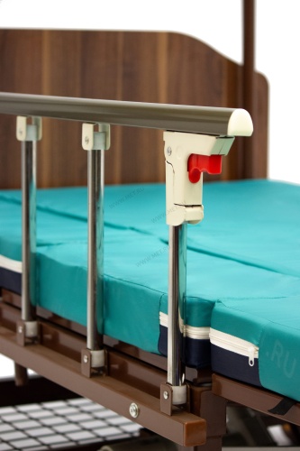 MET EVA 17134 Электрическая кровать для лежачих больных с переворотом, туалетом и кардиокреслом фото 21