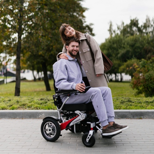 Легкая кресло-коляска с электроприводом Caterwil Ultra Lite-40 фото 9